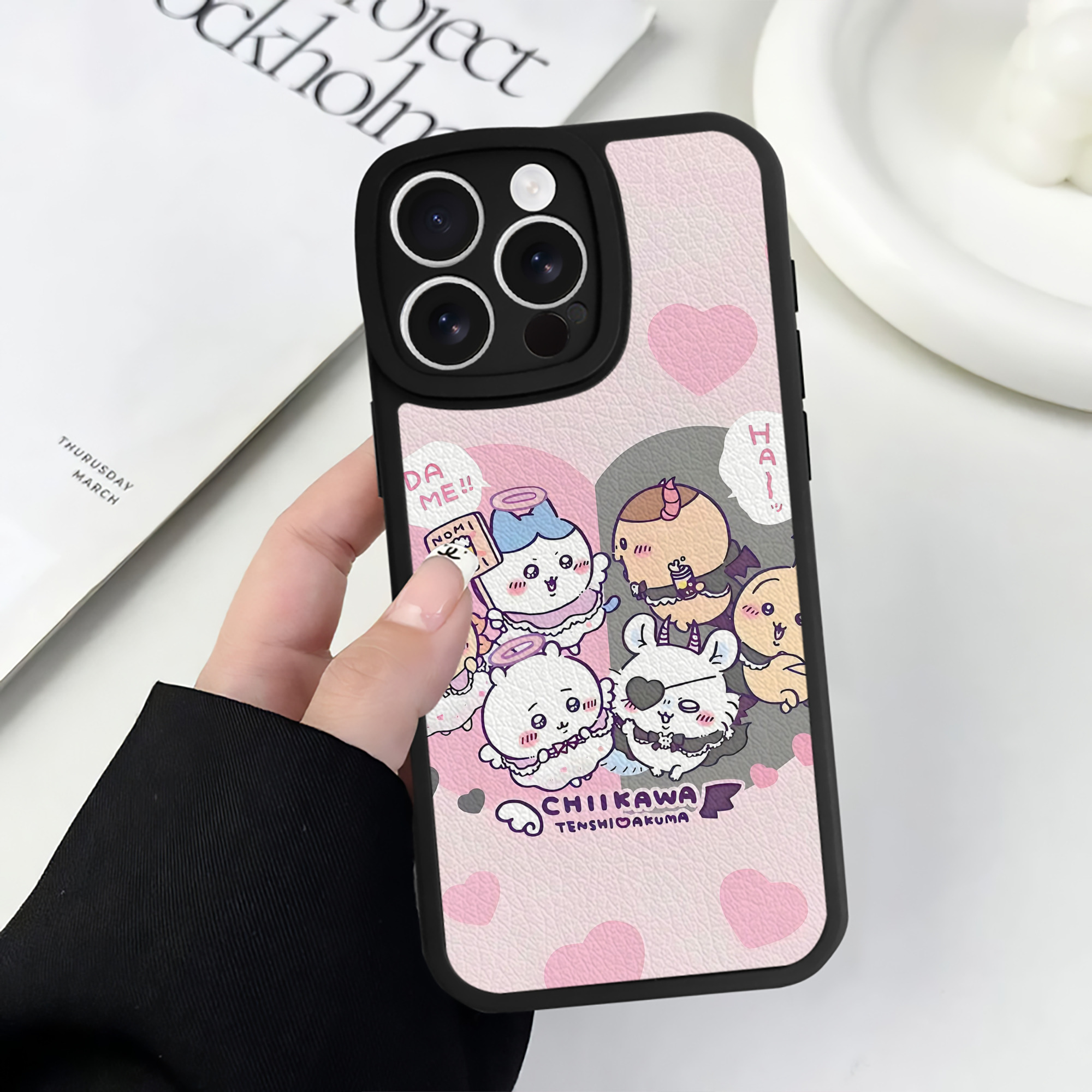 （画像用） ちいかわ Chii-kawa 【iPhone 16シリーズ対応】シリコンスマホケース（レザー調） 材質：シリコン
